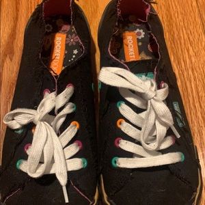 Black Rocket Dog tennis shoes - barely worn